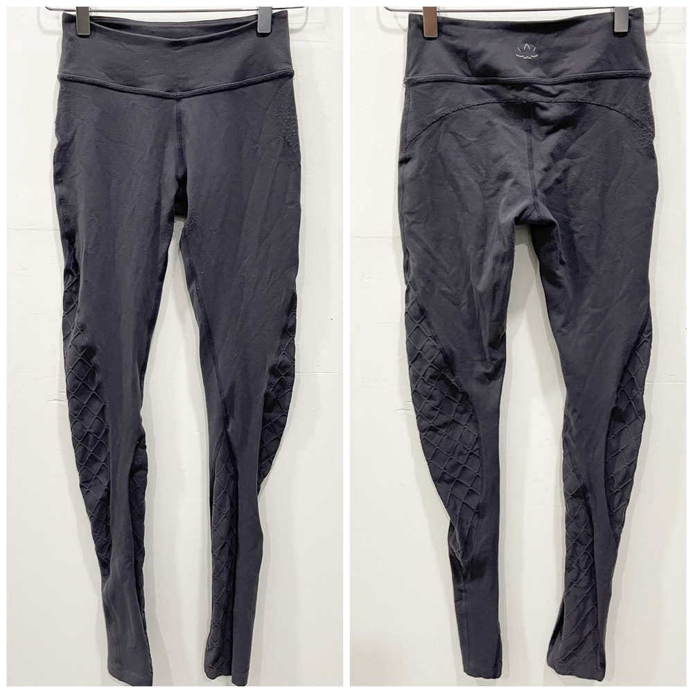 Beyond Yoga Quilted Diamond Trim Grey Full Length Legging